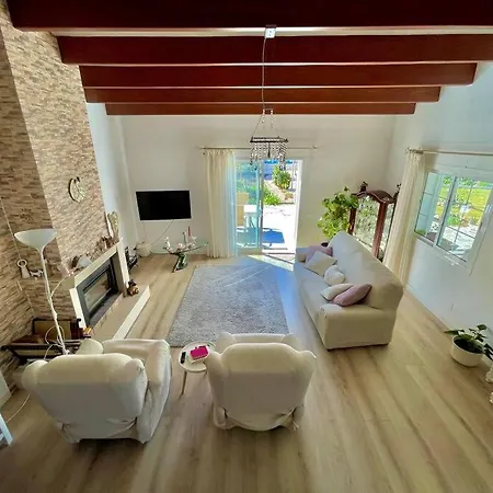 Casa Tipica Menorquina- Anilia Mahón