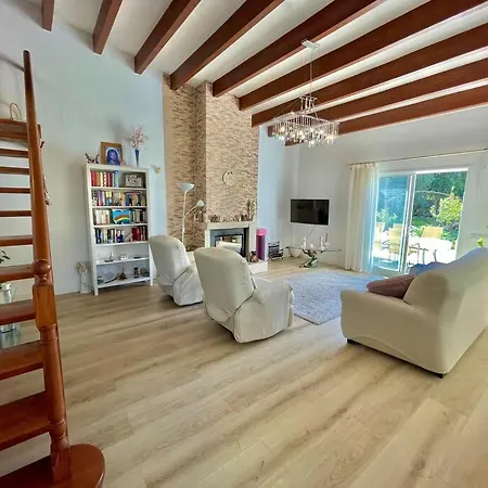Casa Tipica Menorquina- Anilia *